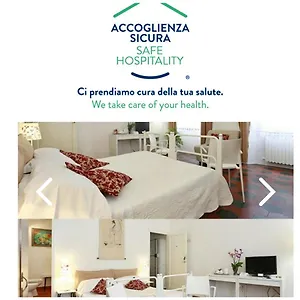  Guest house Lucretia House