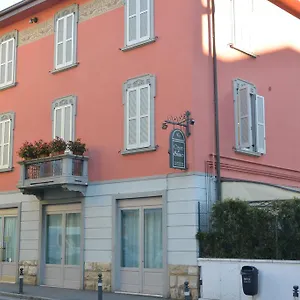 https://bb-cece-e-simo.it-lombardy.com